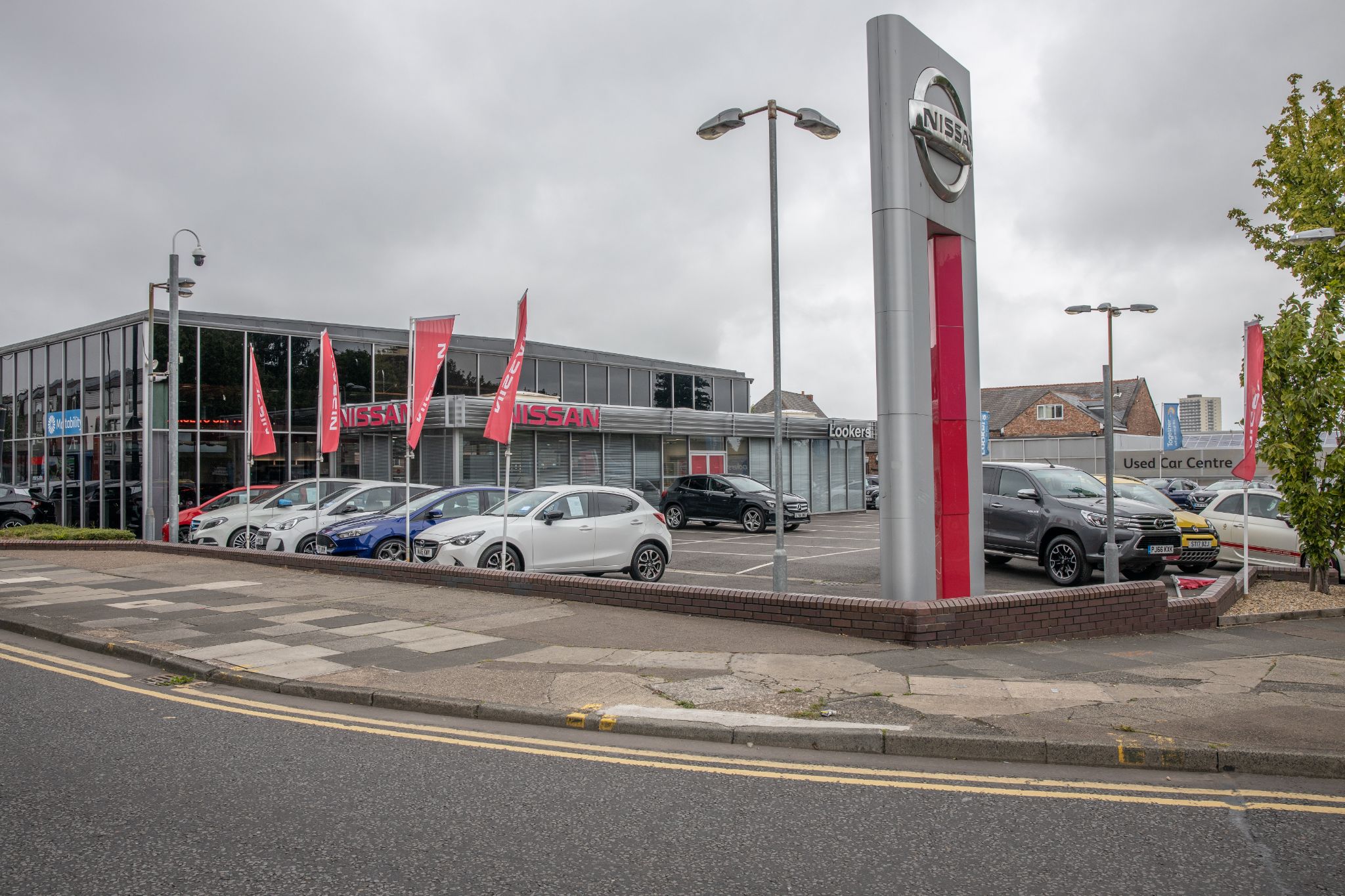 Nissan Newcastle Car dealership in Newcastle Upon Tyne AutoTrader
